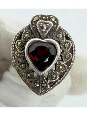 Vintage 925 Sterling Silver Garnet & Marcasite Love Heart Women Ring Size 7